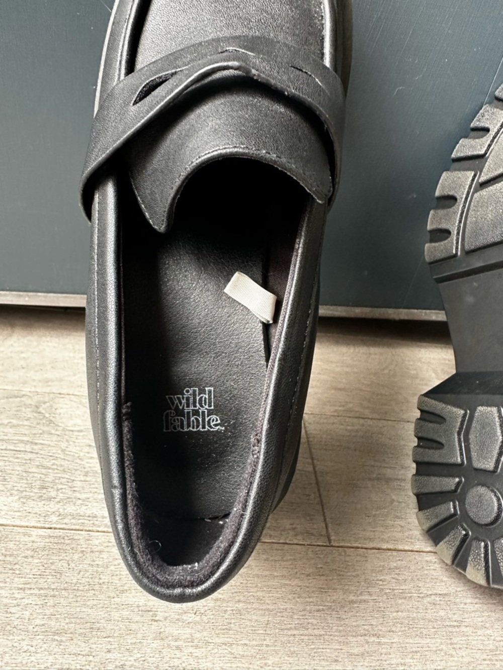 Women’s Black Wild Fable Faux Leather Platform Loafers Flats Lightly Used Size 6 - Picture 6 of 6